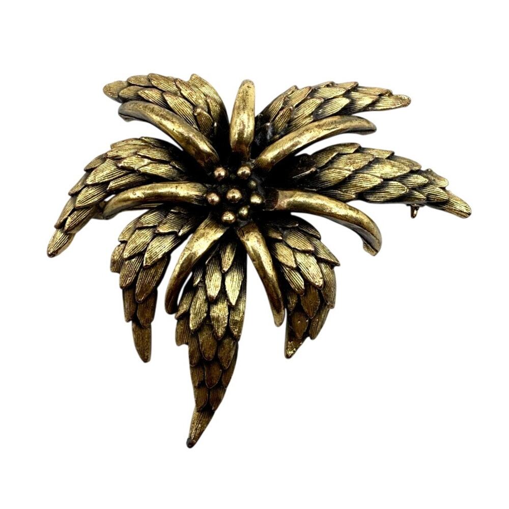 Vintage RARE Signed PASTELLI Flower Plant Leaves Brooch Pin Antique Gold Tone